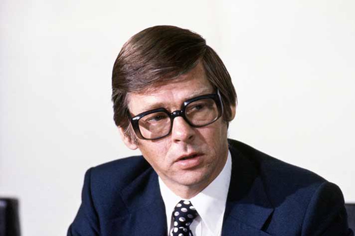 Portrait of Ola Ullsten.